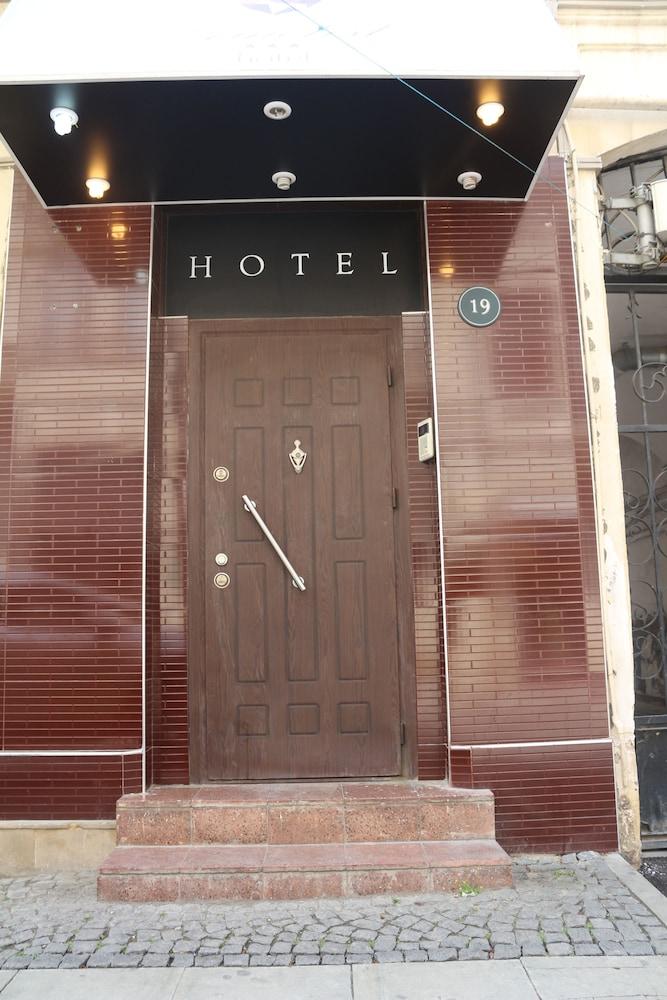 Balion Hotel Baku Exteriör bild